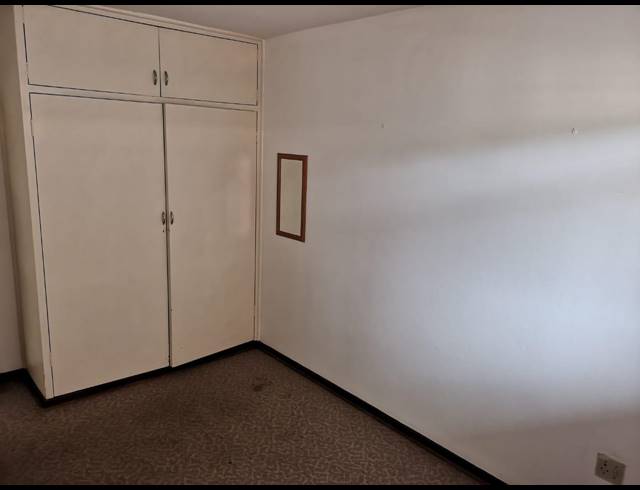 2 BEDROOM APARTMENT TO LET IN CLARENDON